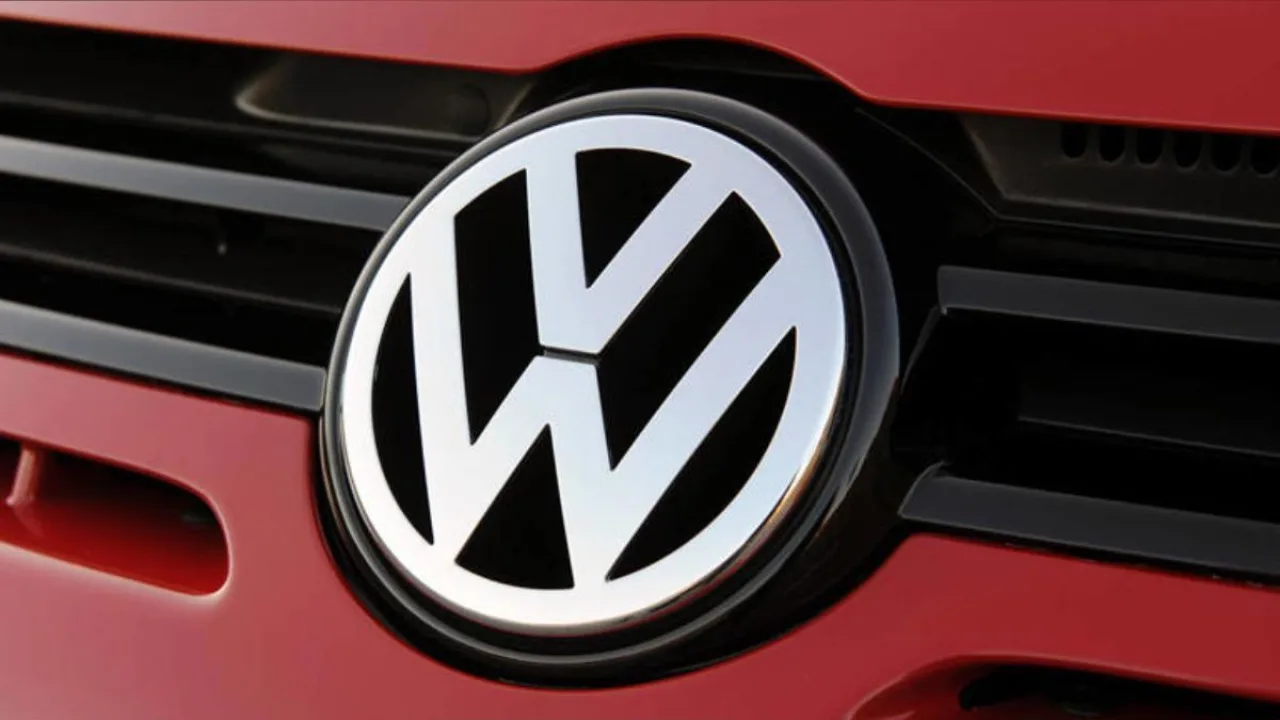 Volkswagen eliminará la mitad de sus modelos y recortará otros 50.000 empleos