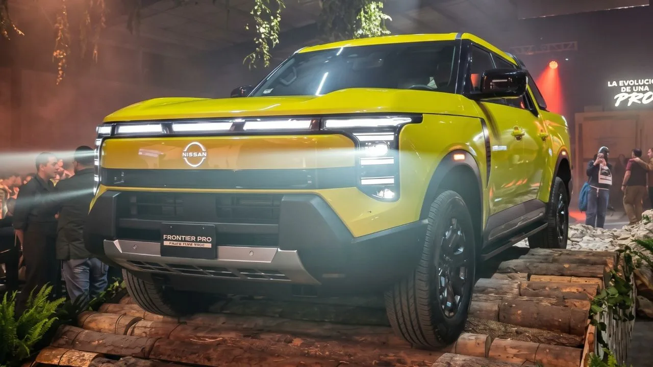 Nissan Frontier PRO PHEV 2027: precio vs Frontier y Frontier V6